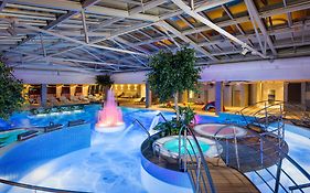 V Spa & Conference Hotel